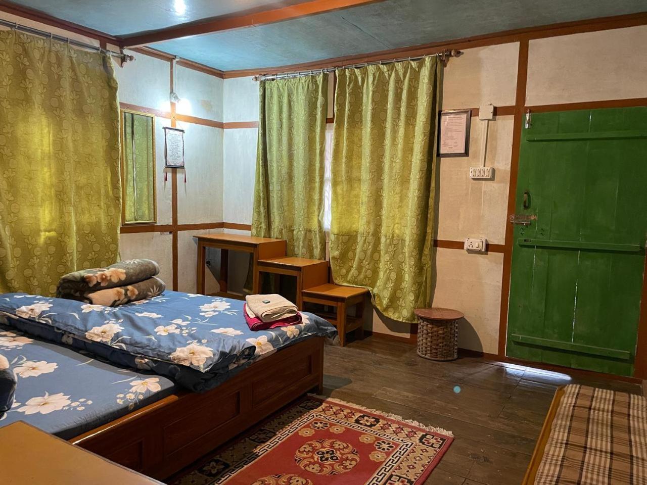 Daragaon Retreat Apartment Пелинг Екстериор снимка