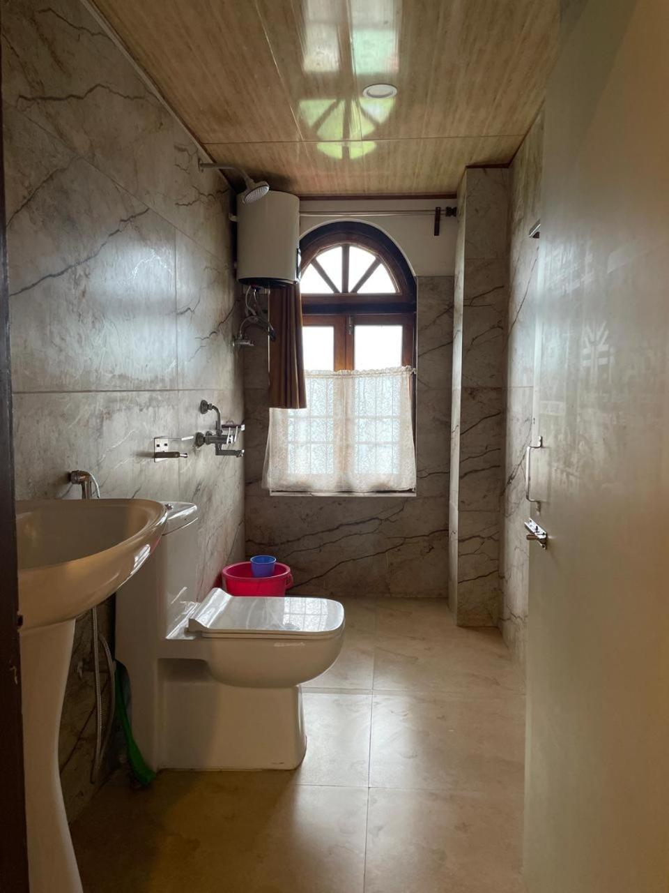 Daragaon Retreat Apartment Пелинг Екстериор снимка