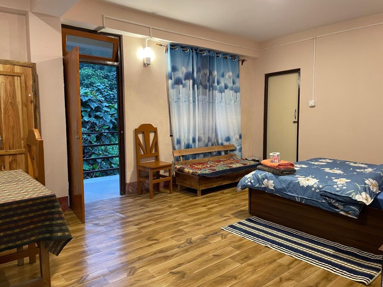 Daragaon Retreat Apartment Пелинг Екстериор снимка