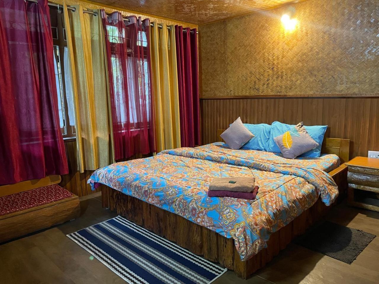 Daragaon Retreat Apartment Пелинг Екстериор снимка