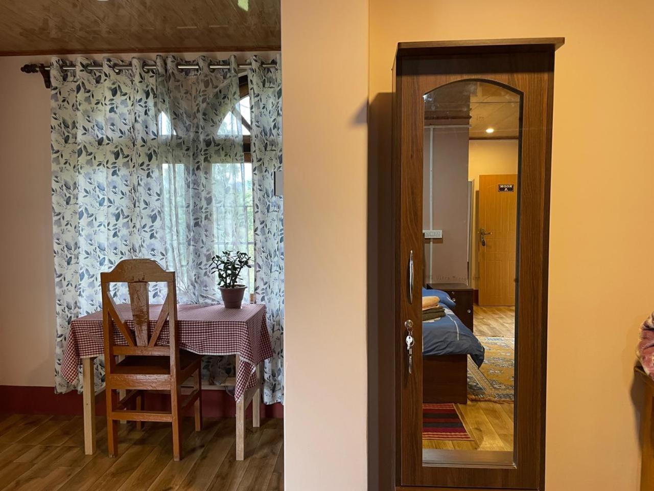 Daragaon Retreat Apartment Пелинг Екстериор снимка